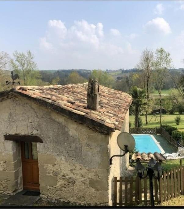 Les Gites Du Hameau Avec Piscine Castelnau-sur-Gupie Екстериор снимка