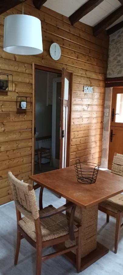 Les Gites Du Hameau Avec Piscine Castelnau-sur-Gupie Екстериор снимка